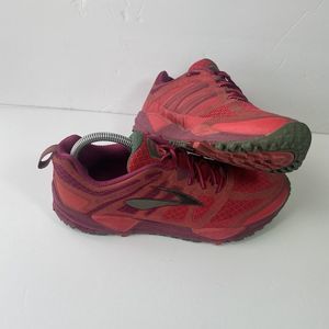 Brooks  Cascadia 11 Womens Sz 10 Pink Black New Hiking tennis shoes Red, pink